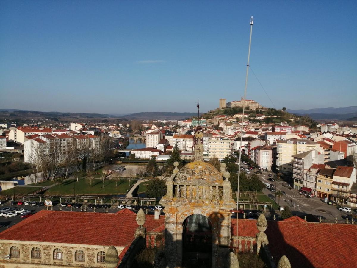 Apartamento Lemavos Monforte De Lemos Dış mekan fotoğraf